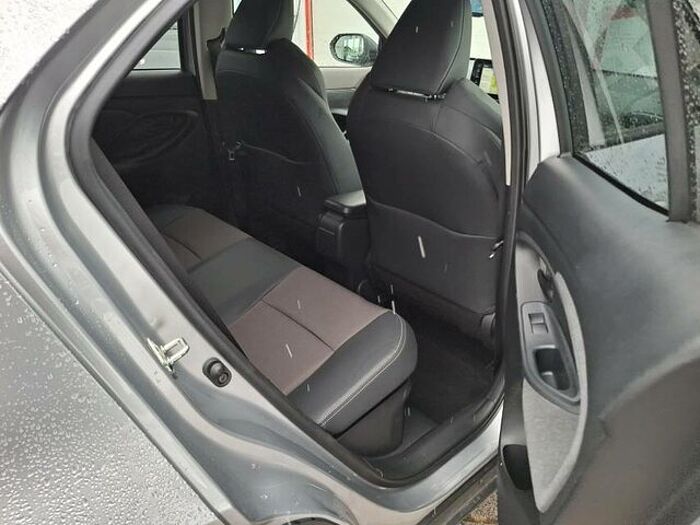 Toyota Yaris Cross Toyota Yaris Hybrid S Adventure... Comfort