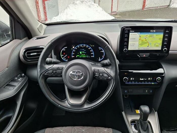 Toyota Yaris Cross Toyota Yaris Hybrid S Adventure... Comfort