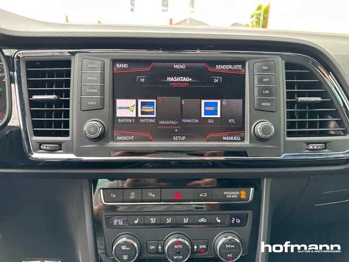 SEAT Ateca FR DSG 4WD AHK 360 Kamera 8-Fach El. Pano Navi Alcantara Soundsystem LED E
