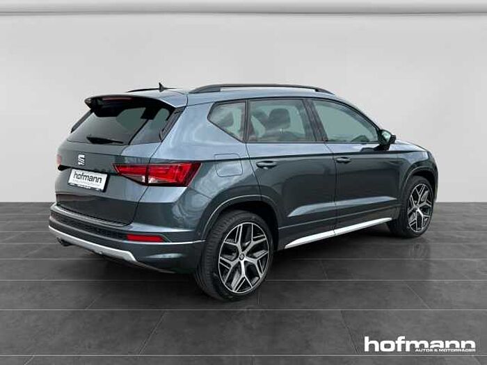SEAT Ateca FR DSG 4WD AHK 360 Kamera 8-Fach El. Pano Navi Alcantara Soundsystem LED E
