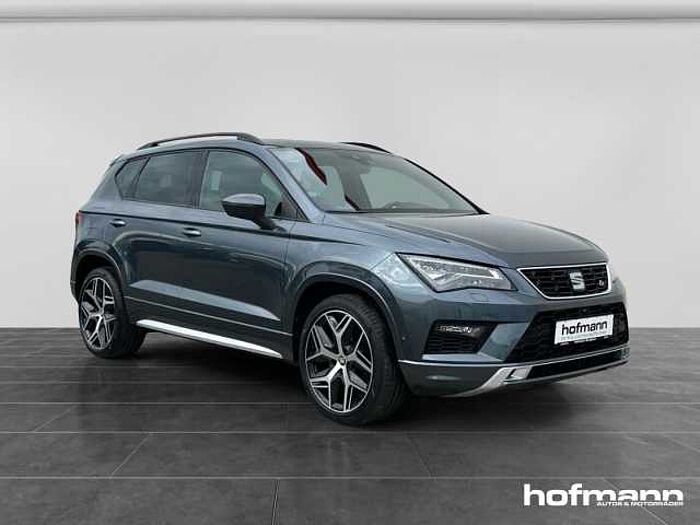 SEAT Ateca FR DSG 4WD AHK 360 Kamera 8-Fach El. Pano Navi Alcantara Soundsystem LED E