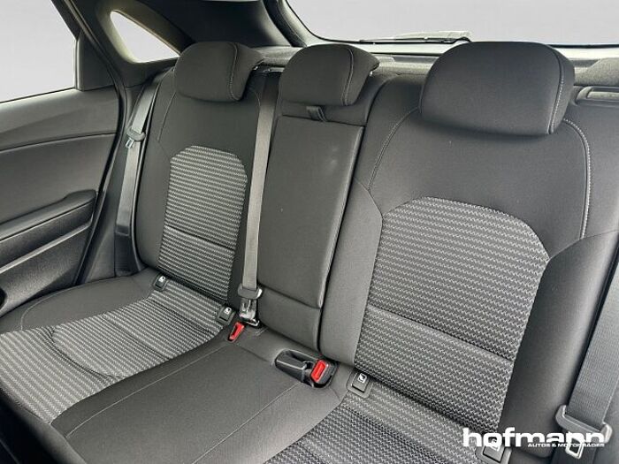 Kia Ceed Ultimate JBL LED Navi ACC CarPlay Keyless PDC SHZ LenkradHZG Privacyverglas cee'd