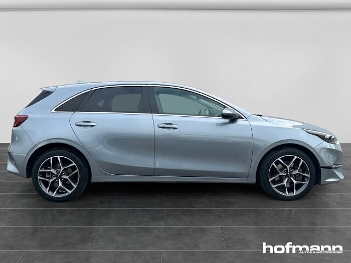 Kia Ceed Ultimate JBL LED Navi ACC CarPlay Keyless PDC SHZ LenkradHZG Privacyverglas cee'd