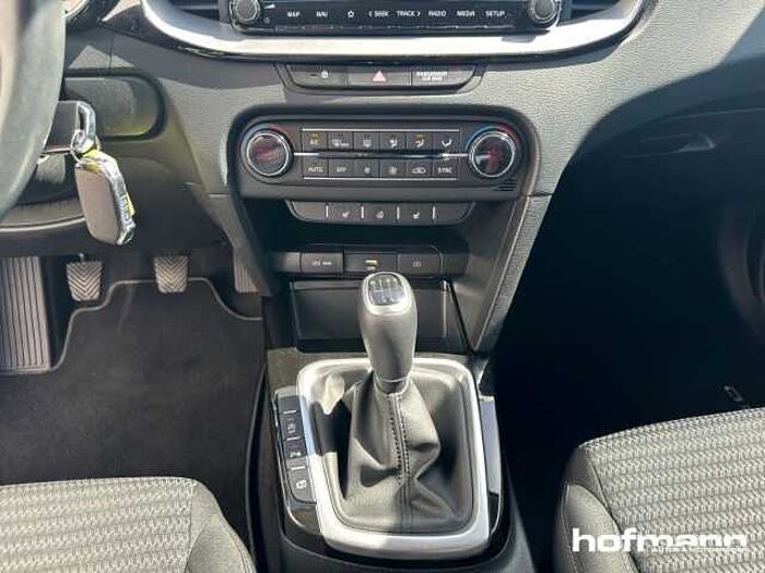 Kia Cee'd Vision Navi Digitales Cockpit ACC Apple CarPlay Android Auto Mehrzonenklim Ceed