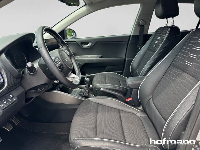 Kia Stonic GT-Line LED Klimaautom DAB SHZ Navi LenkradHZG Keyless Entry Apple CarPla GT Line