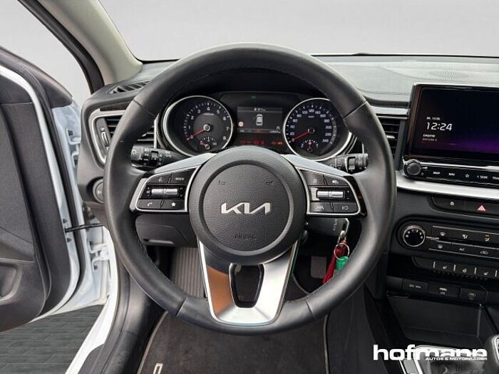 Kia Ceed Vision Navi ACC DAB SHZ LenkradHZG Temp Bluetooth Touchscreen Apple CarPlay cee'd