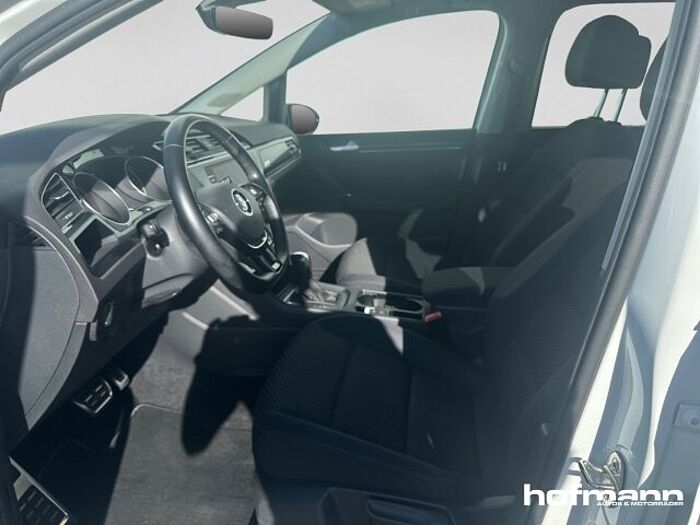Volkswagen Touran United 1.5 TSI Sportpaket Navi LED El.Heckklappe...